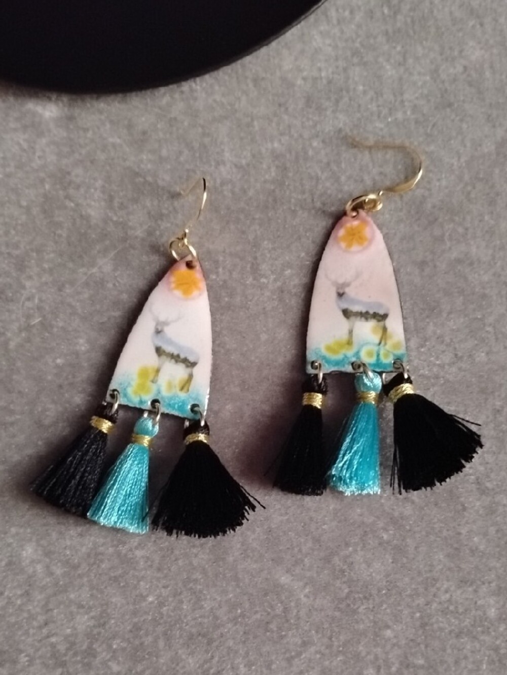 Hand Crafted Deer/Elk Motif Tassel Earrings - Turquoise & Black - Picture 2 of 7